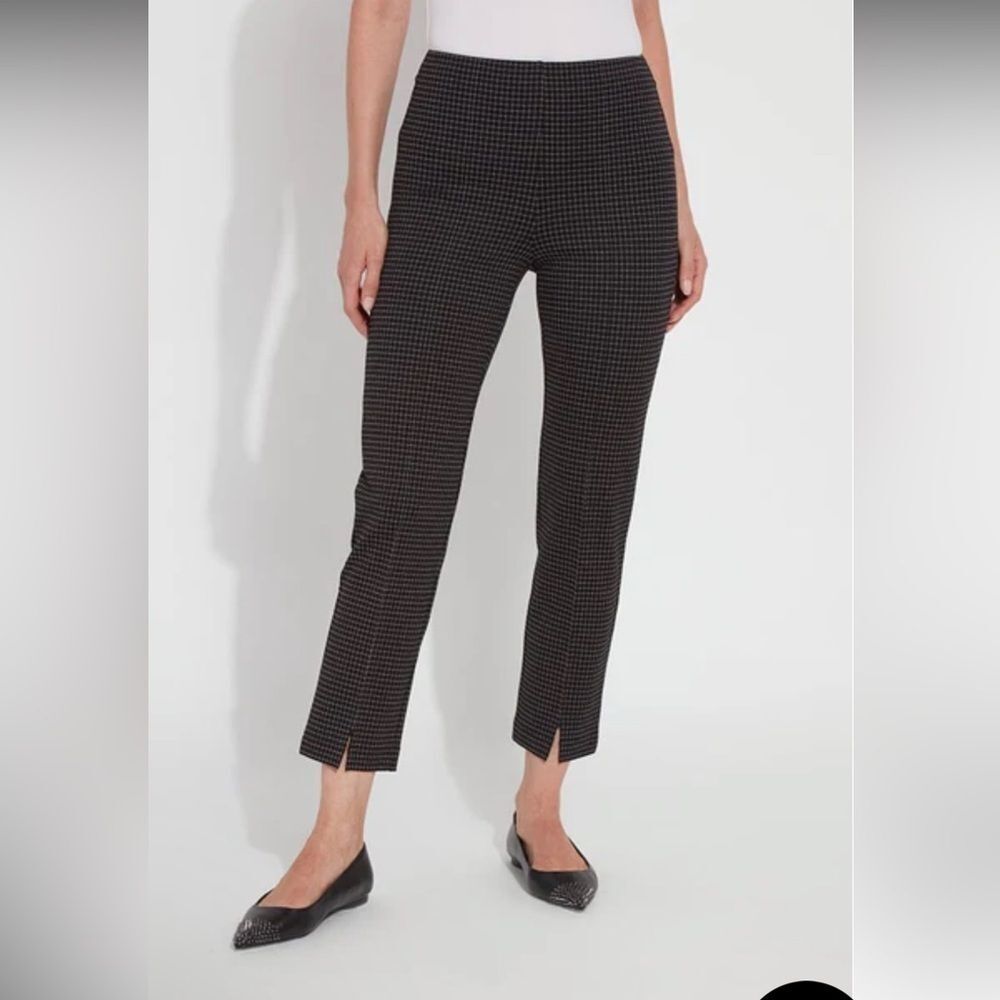 LYSSE Patterned Wisteria Ankle Pant‎ - Navy Criss-Cross  - Size Small